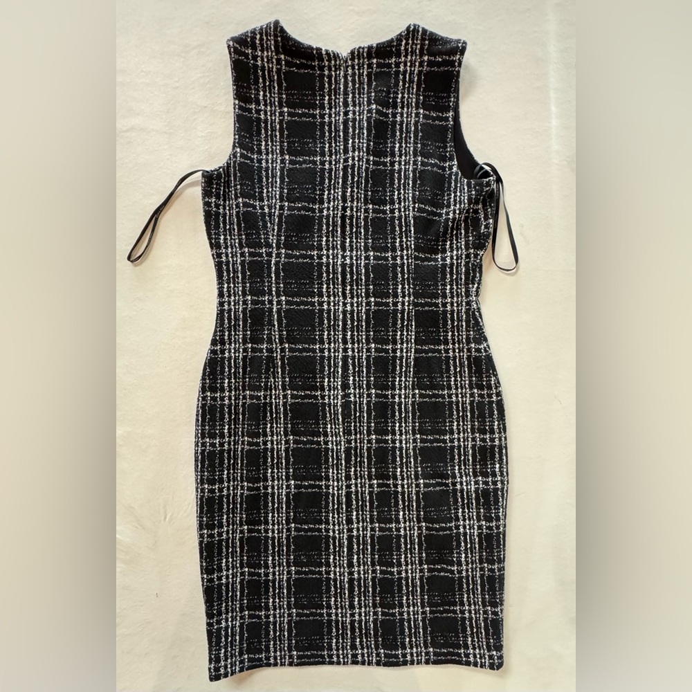 Calvin Klein Textured Black White Plaid Bodycon Sheath Dress (8) - Picture 5 of 17